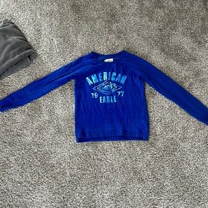 Women’s blue American eagle crewneck